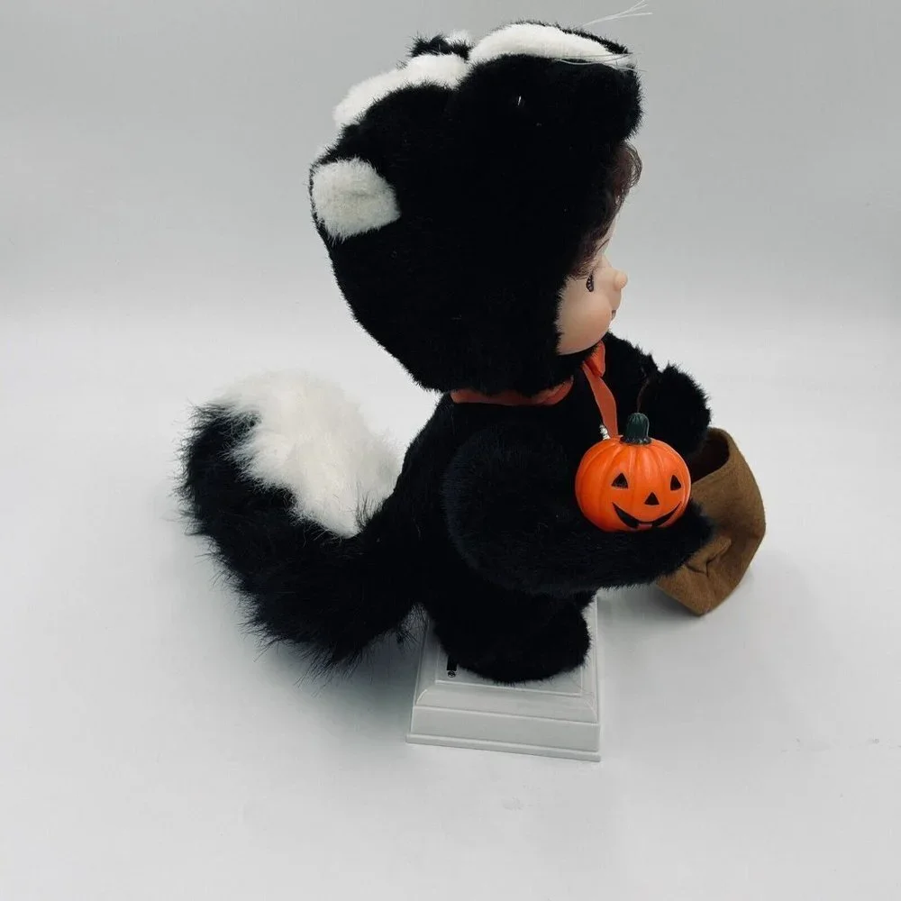 Vintage Animated Halloween Kid In Skunk Costume Motionettes Works Motion-ette - Picture 5 of 10